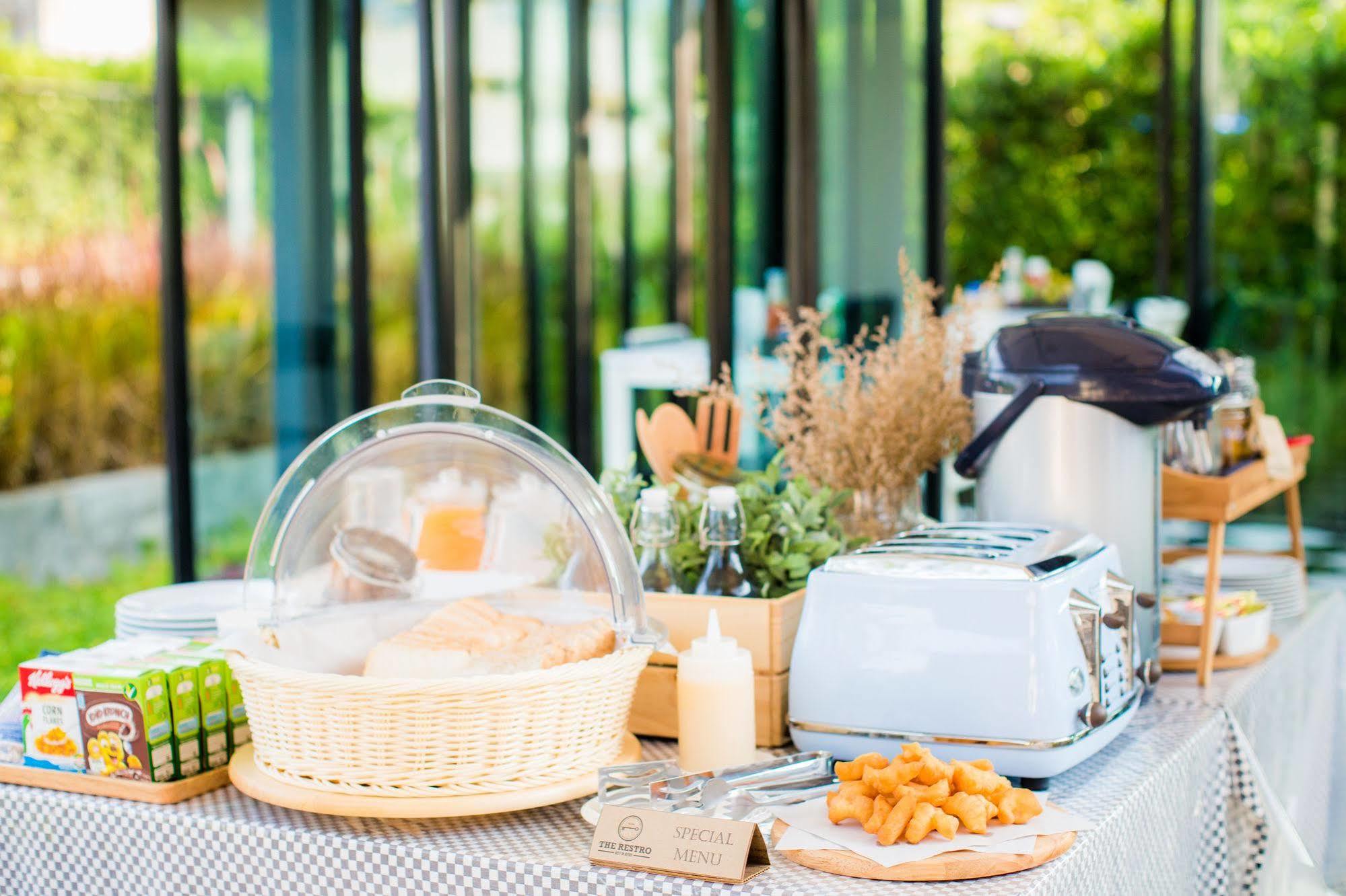 The Restro Hotell HHQ Eksteriør bilde